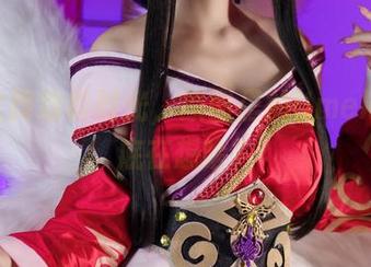 不知火舞放松时光，原图里的Umeko J到底在想啥？